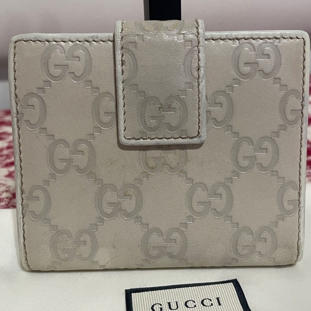 Gucci Embossed Leather Compact Wallet - Picture 3 of 15